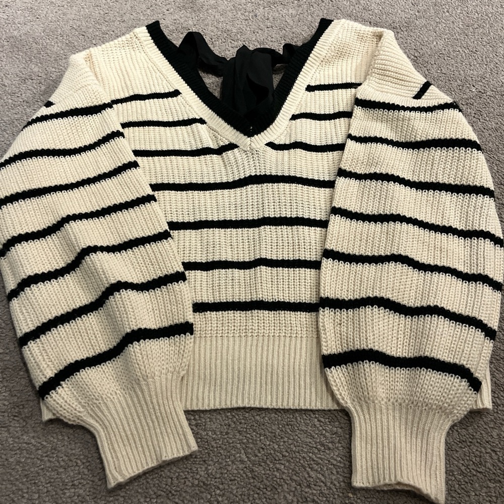 Elegant V-Neck Striped Sweater - Black and Cream